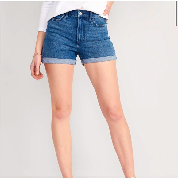 Old Navy Denim Jean Short - Picture 2 of 3